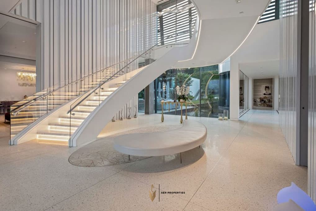 7-SenProperties-Beverly-Hills-Lobby